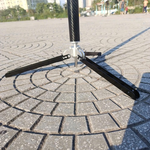 Sào STEC chuyên dụng hỗ trợ bắt điểm khi đo laser